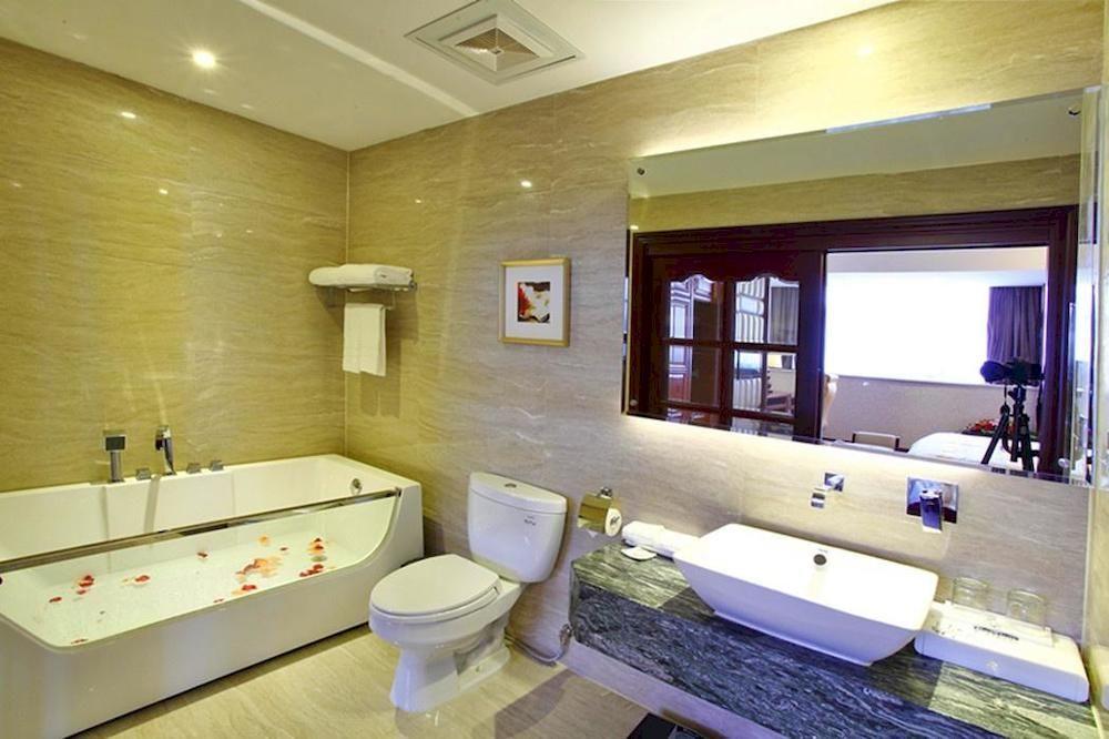 Days Inn Hotspring Xiamen Eksteriør billede