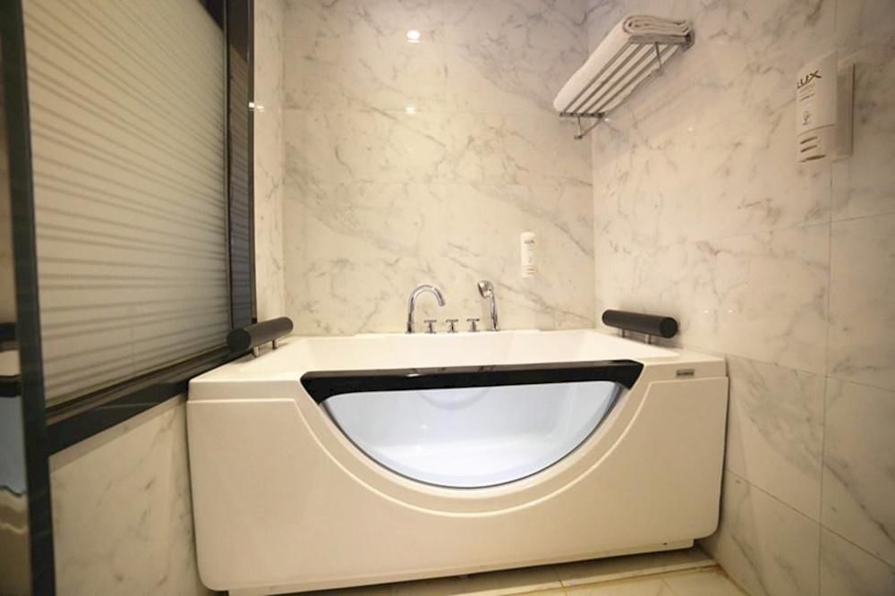 Days Inn Hotspring Xiamen Eksteriør billede