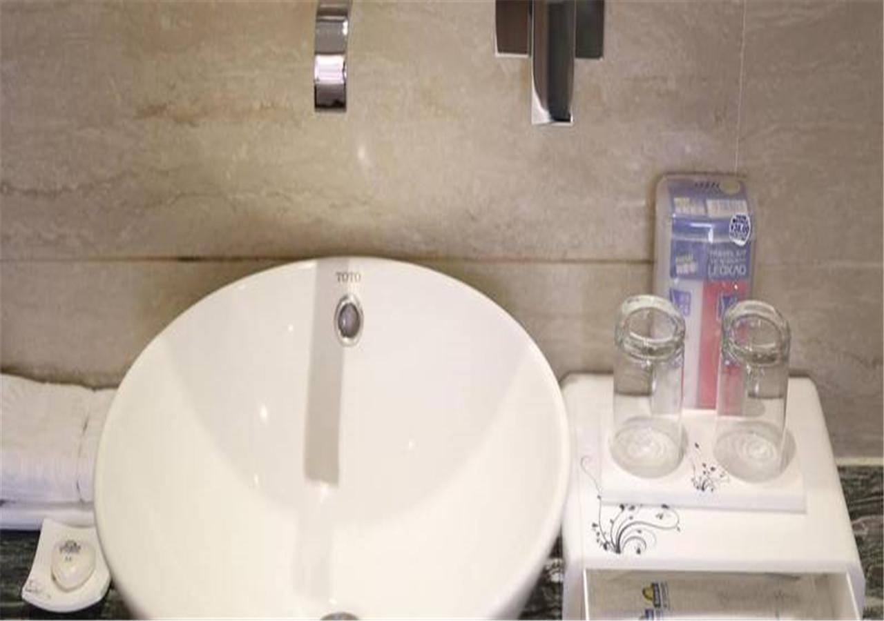 Days Inn Hotspring Xiamen Eksteriør billede
