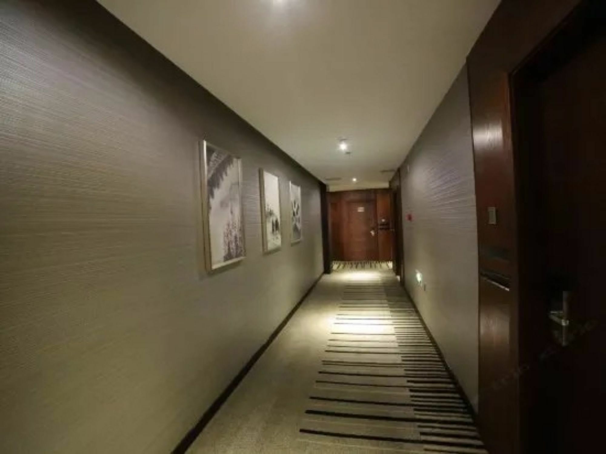 Days Inn Hotspring Xiamen Eksteriør billede